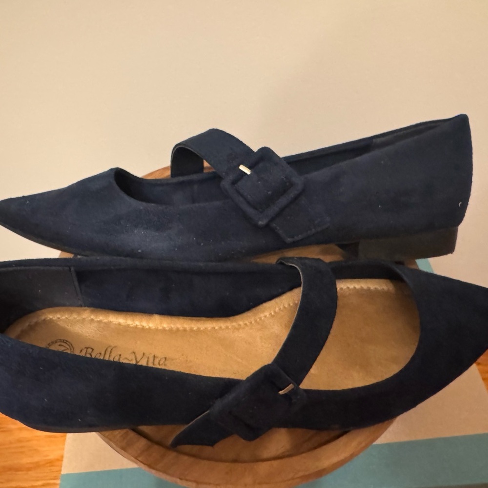 Bella Vita Women's Dark Blue Loafers